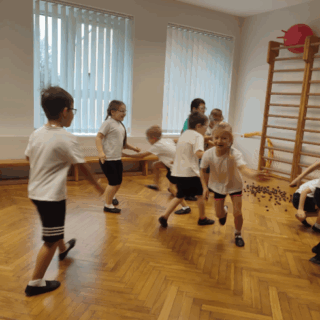 STIPRS KĀ LĀCPLĒSIS! 4