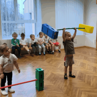 STIPRS KĀ LĀCPLĒSIS! 11