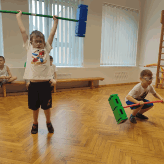 STIPRS KĀ LĀCPLĒSIS! 3